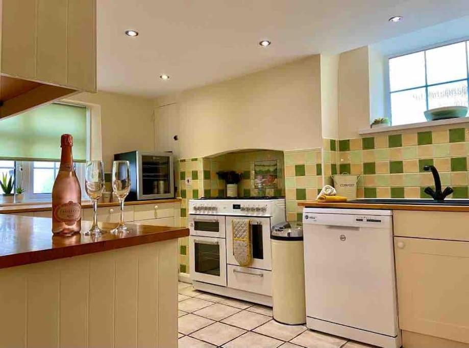 Horne Cottage إلفراكومبْ المظهر الخارجي الصورة